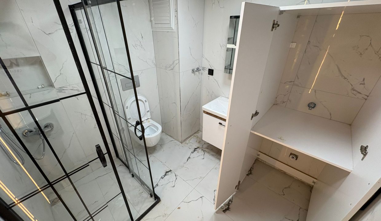 72801058-a5b9-430d-b19d-b2fef1b5585e